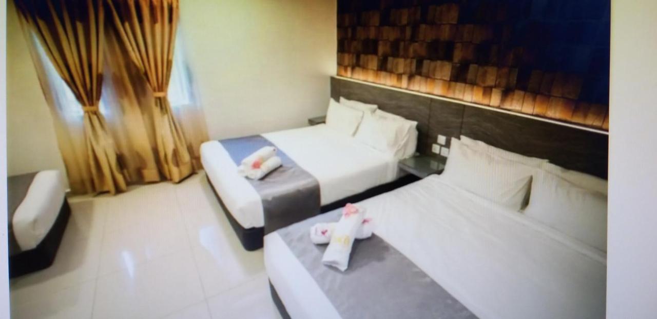 Im 96 Villa กวนตัน ภายนอก รูปภาพ