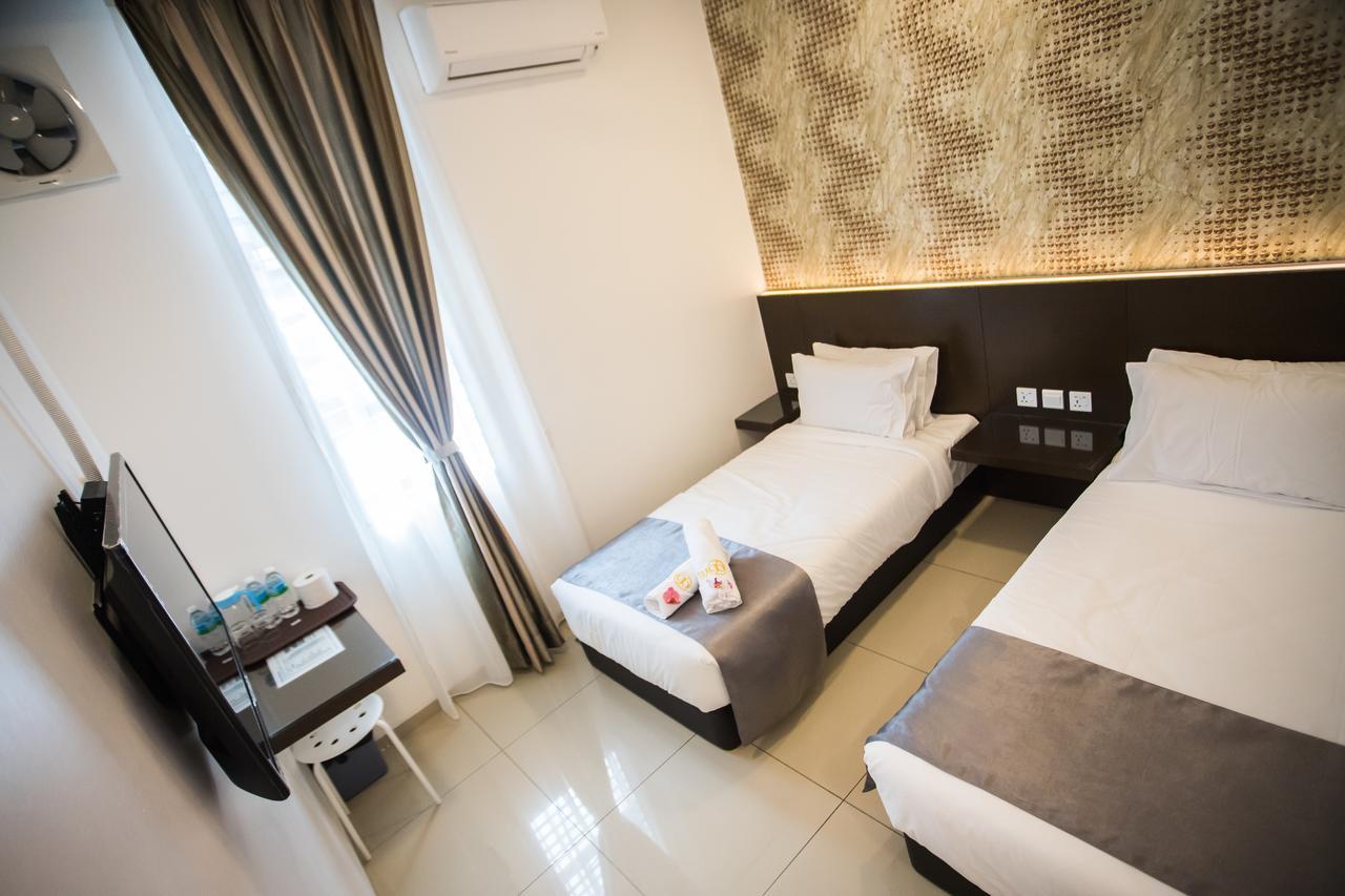 Im 96 Villa กวนตัน ภายนอก รูปภาพ